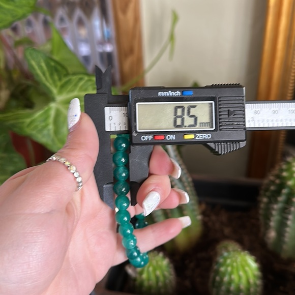 Green Jade stretch bracelet handmade gift crystal healing 8mm - Picture 5 of 5